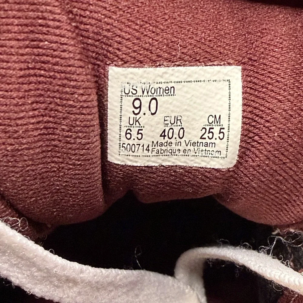 Vans ward hi